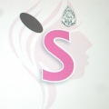 Sparkle n' Charms Womens' Salon